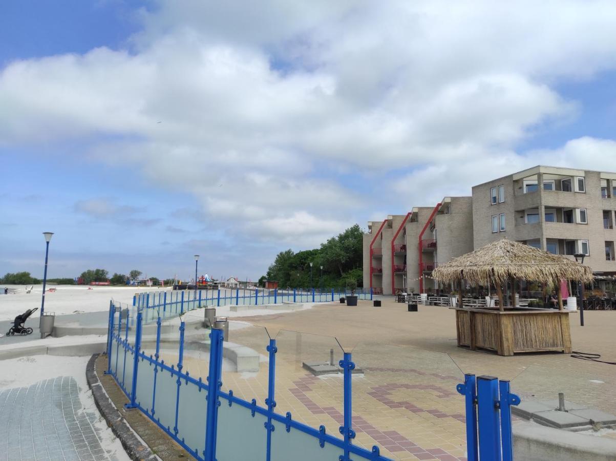 Appartement Ijsselmeer Makkum Strand ภายนอก รูปภาพ
