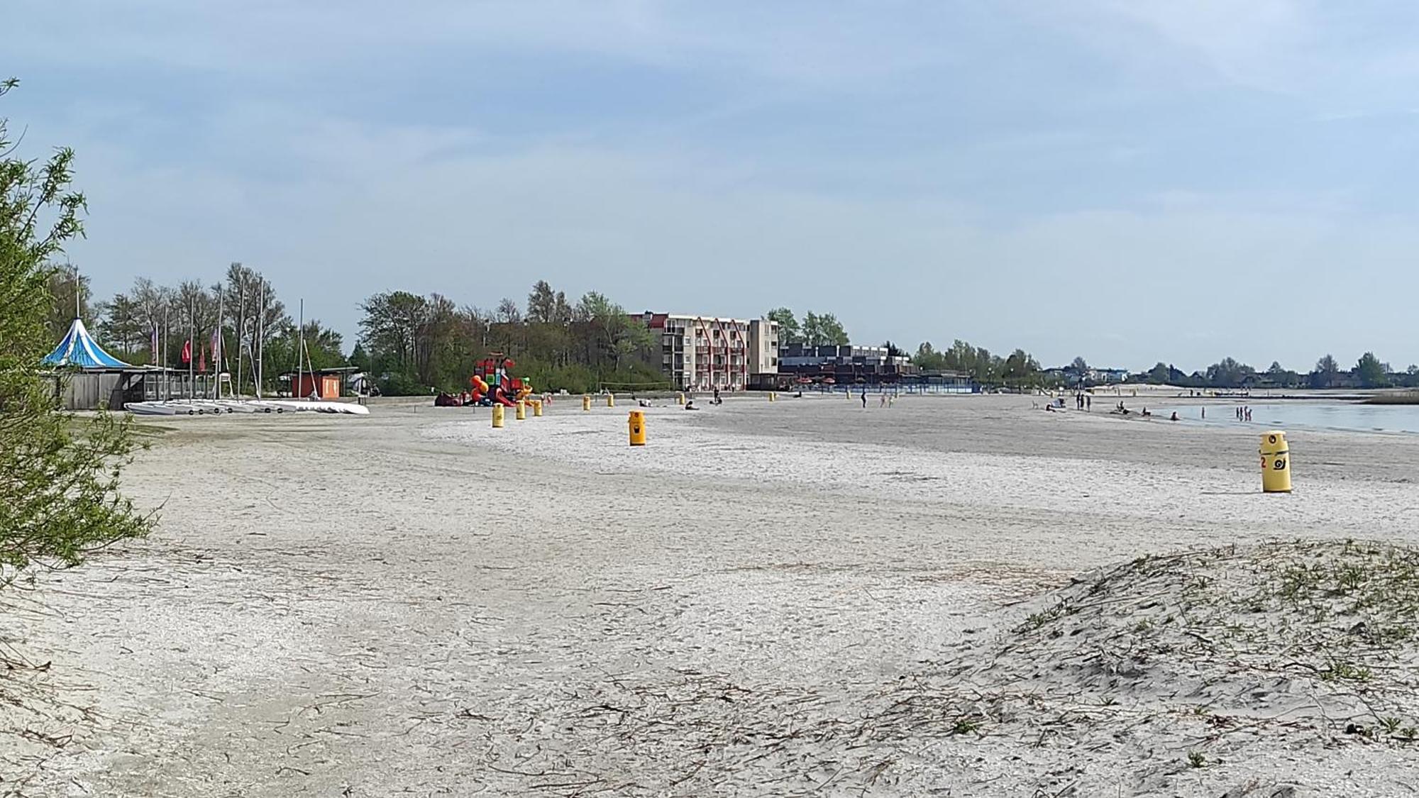 Appartement Ijsselmeer Makkum Strand ภายนอก รูปภาพ